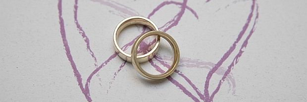 Katoļu laju ticīgo organizācijas mudina svētīt homoseksuālus pārus, bet ne laulāt